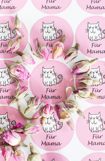 Mother's Day: an easy DIY idea using personalised stickers